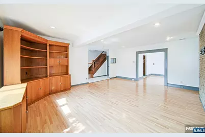 709 Kingsland Avenue, Ridgefield, NJ 07657 - Photo 8
