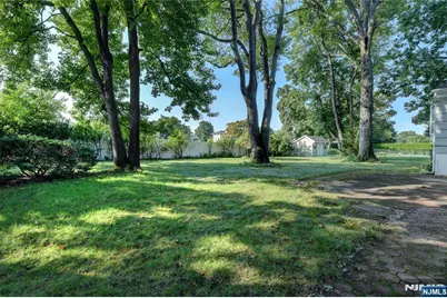 15 Jocelyn Place, Pequannock Township, NJ 07444 - Photo 4