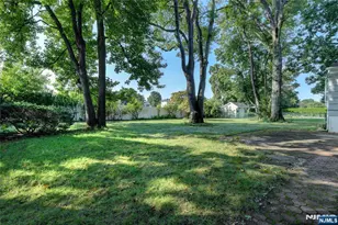 15 Jocelyn Pl, Pequannock Township, NJ 07444 - Photo 4