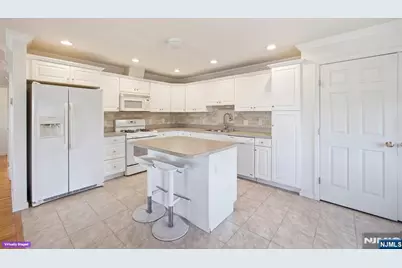 538 4th Street, Palisades Park, NJ 07650 - Photo 16