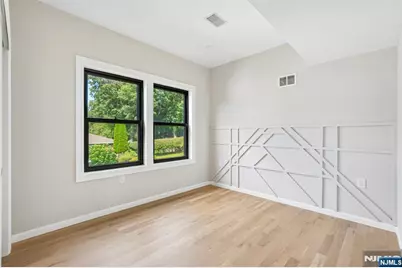 68 Livingston Avenue, Livingston, NJ 07039 - Photo 18