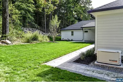 23 Melrose, West Milford, NJ 07421 - Photo 44
