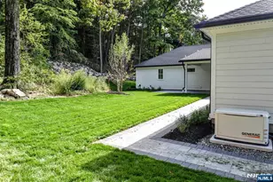 23 Melrose, West Milford, NJ 07421 - Photo 44