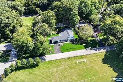 23 Melrose, West Milford, NJ 07421 - Photo 6