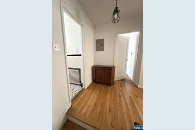 32B Elmwood Court B #B, Elmwood Park, NJ 07407 - Photo 12