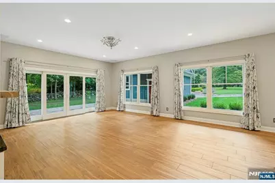 21 Crescent Avenue, Mahwah, NJ 07430 - Photo 6