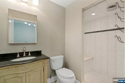 21 Crescent Avenue, Mahwah, NJ 07430 - Photo 16