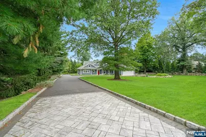 21 Crescent Avenue, Mahwah, NJ 07430 - Photo 4