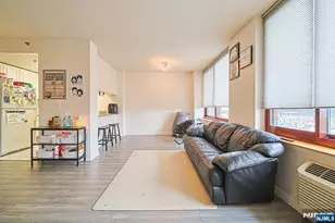 100 Old Palisade Road 2314, Fort Lee, NJ 07024 - Photo 10