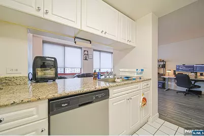 100 Old Palisade Road 2314 #2314, Fort Lee, NJ 07024 - Photo 14