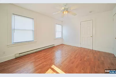 334 Broad Avenue, Ridgefield, NJ 07657 - Photo 28