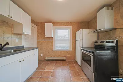 334 Broad Avenue, Ridgefield, NJ 07657 - Photo 30