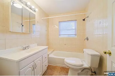 334 Broad Avenue, Ridgefield, NJ 07657 - Photo 26