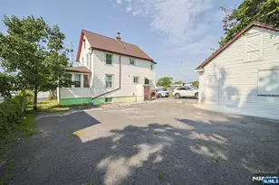 334 Broad Ave 1st Fl, Ridgefield, NJ 07657 - Photo 6