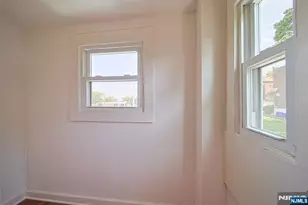 334 Broad Ave 2nd Fl, Ridgefield, NJ 07657 - Photo 8