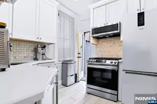 595 Jersey Ave 1, Jersey City, NJ 07302 - Photo 22