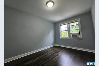 330 Shaler Boulevard 2 #2, Ridgefield, NJ 07657 - Photo 4