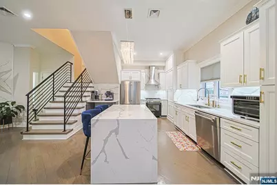 82 West Ruby E #E, Palisades Park, NJ 07650 - Photo 12