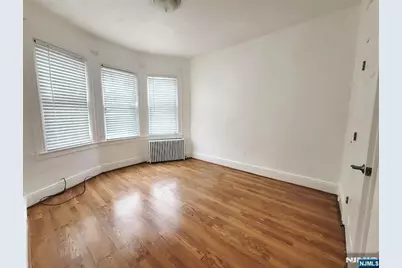 205 Seaview Avenue, Jersey City, NJ 07305 - Photo 1