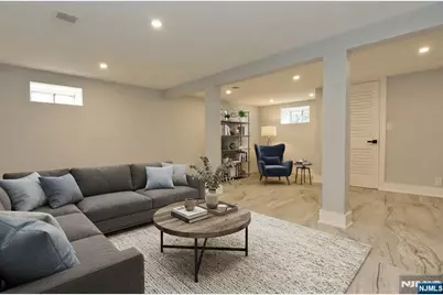 38-28 Brookside Avenue, Fair Lawn, NJ 07410 - Photo 36