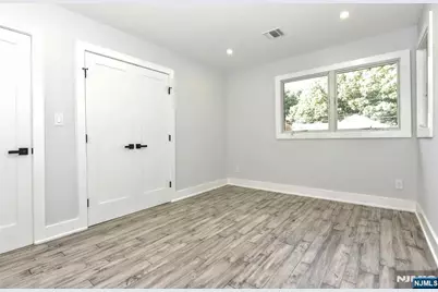 38-28 Brookside Avenue, Fair Lawn, NJ 07410 - Photo 26