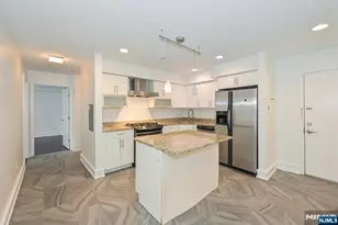 310 Cliff Ln C002D, Cliffside Park, NJ 07010 - Photo 10
