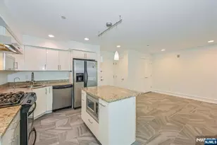 310 Cliff Ln C002D, Cliffside Park, NJ 07010 - Photo 8
