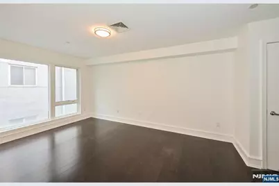 310 Cliff Lane C002D #C002D, Cliffside Park, NJ 07010 - Photo 18