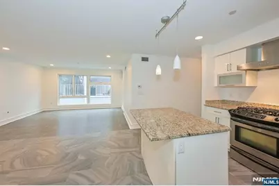 310 Cliff Lane C002D #C002D, Cliffside Park, NJ 07010 - Photo 6