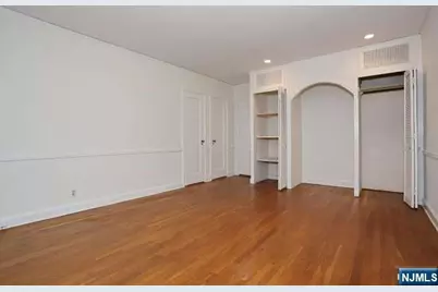 185 E Palisade Avenue A2A #A2A, Englewood, NJ 07631 - Photo 18