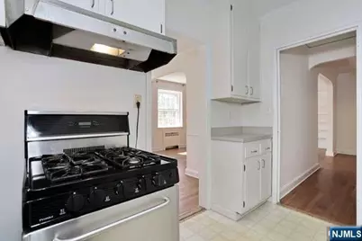 185 E Palisade Avenue A2A #A2A, Englewood, NJ 07631 - Photo 14