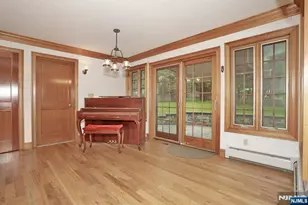 8 Le Roy Pl, Park Ridge, NJ 07656 - Photo 18