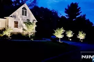 8 Le Roy Pl, Park Ridge, NJ 07656 - Photo 46
