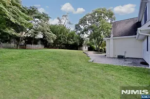 8 Le Roy Pl, Park Ridge, NJ 07656 - Photo 44