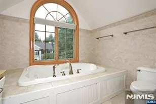 8 Le Roy Pl, Park Ridge, NJ 07656 - Photo 32