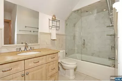 8 Le Roy Place, Park Ridge, NJ 07656 - Photo 34