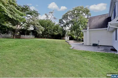 8 Le Roy Place, Park Ridge, NJ 07656 - Photo 44
