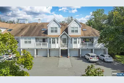 3 Autumn, Roxbury Township, NJ 07852 - Photo 2