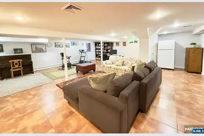 72 Foster Road, Tenafly, NJ 07670 - Photo 16
