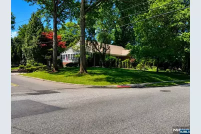 72 Foster Road, Tenafly, NJ 07670 - Photo 2