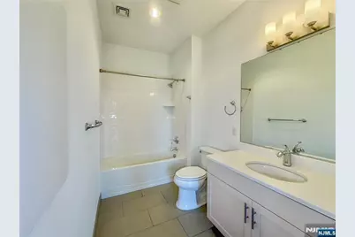 2050 Central Road 203 #203, Fort Lee, NJ 07024 - Photo 14