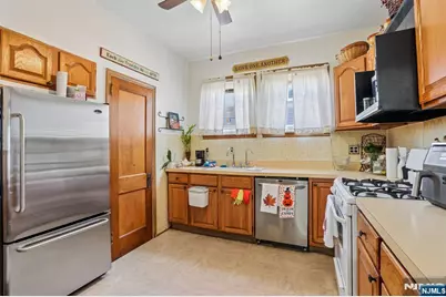 803 Devon Street, Kearny, NJ 07032 - Photo 34