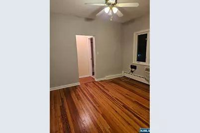 653 New York Avenue, Lyndhurst Township, NJ 07071 - Photo 30