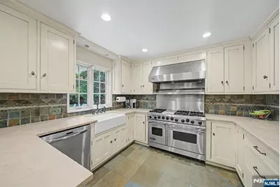 22 Birchwood Place, Tenafly, NJ 07670 - Photo 14