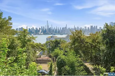 941 Boulevard 3C #3C, Weehawken, NJ 07086 - Photo 14