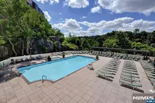 250 Gorge Road 9I, Cliffside Park, NJ 07010 - Photo 24
