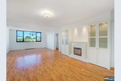 250 Gorge Road 9I #9i, Cliffside Park, NJ 07010 - Photo 2