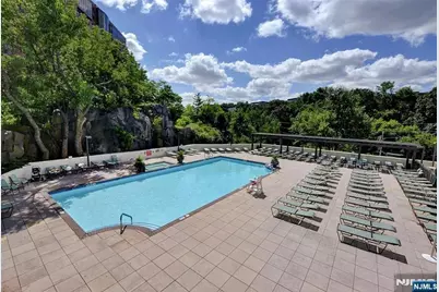 250 Gorge Road 9I #9i, Cliffside Park, NJ 07010 - Photo 24