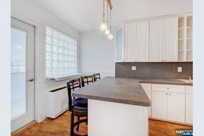 250 Gorge Road 9I #9i, Cliffside Park, NJ 07010 - Photo 8
