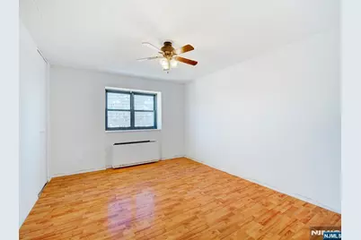 250 Gorge Road 9I #9i, Cliffside Park, NJ 07010 - Photo 16